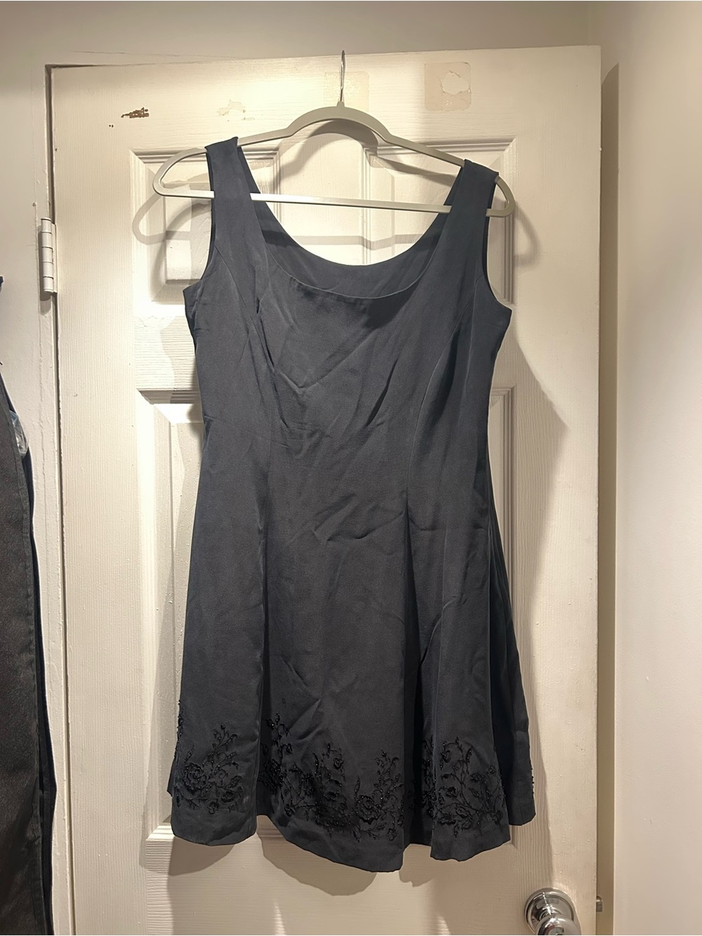 Laura Ashley 100% silk beaded Black Sleeveless A-Line Dress size 10